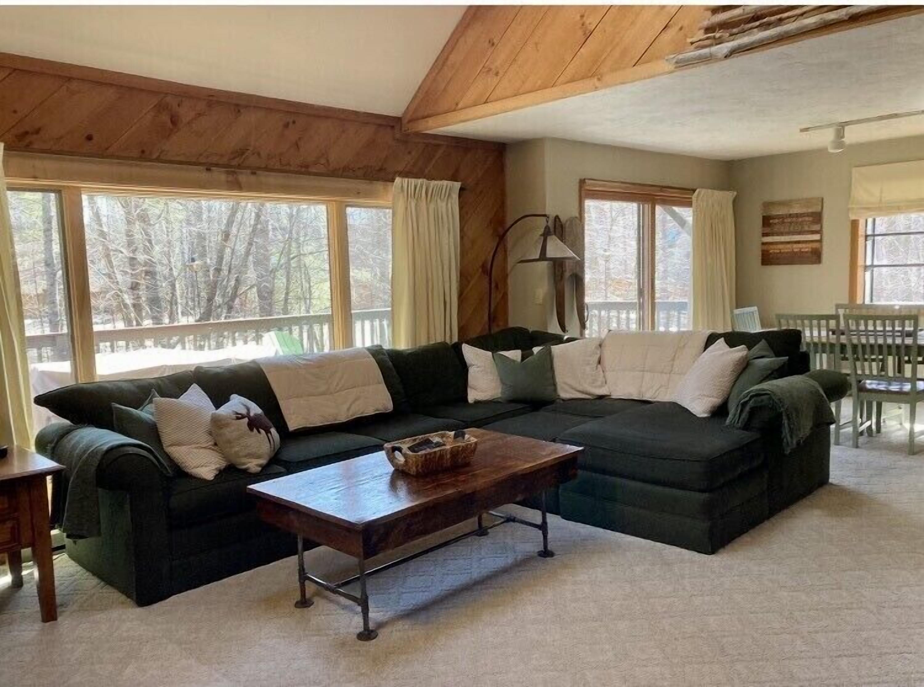 Woodland Pines, Bartlett. Close to winter and summer activitiesl