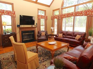 Télévision, cheminée