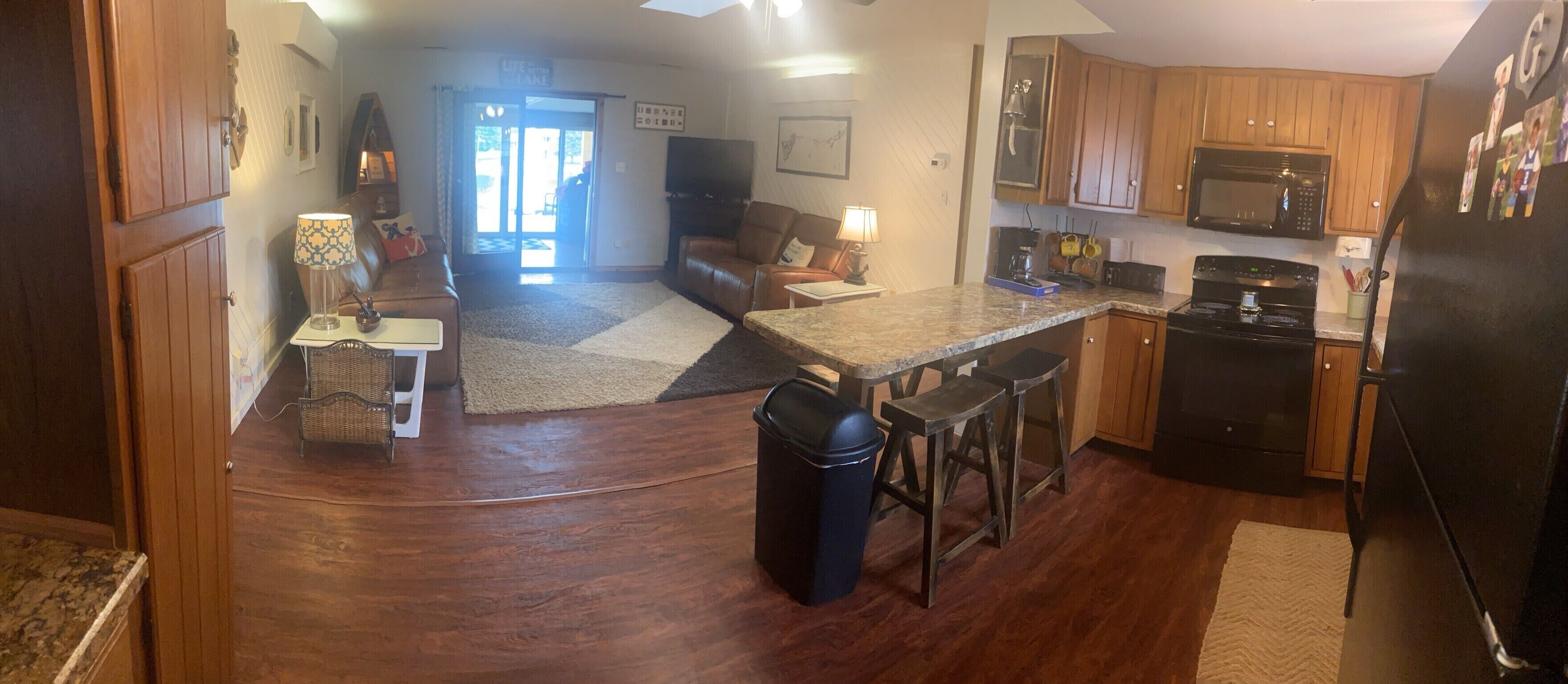 Chillaxin ~ Beautiful Lakefront Home on Coldwater Lake in Shawnee Shoals 