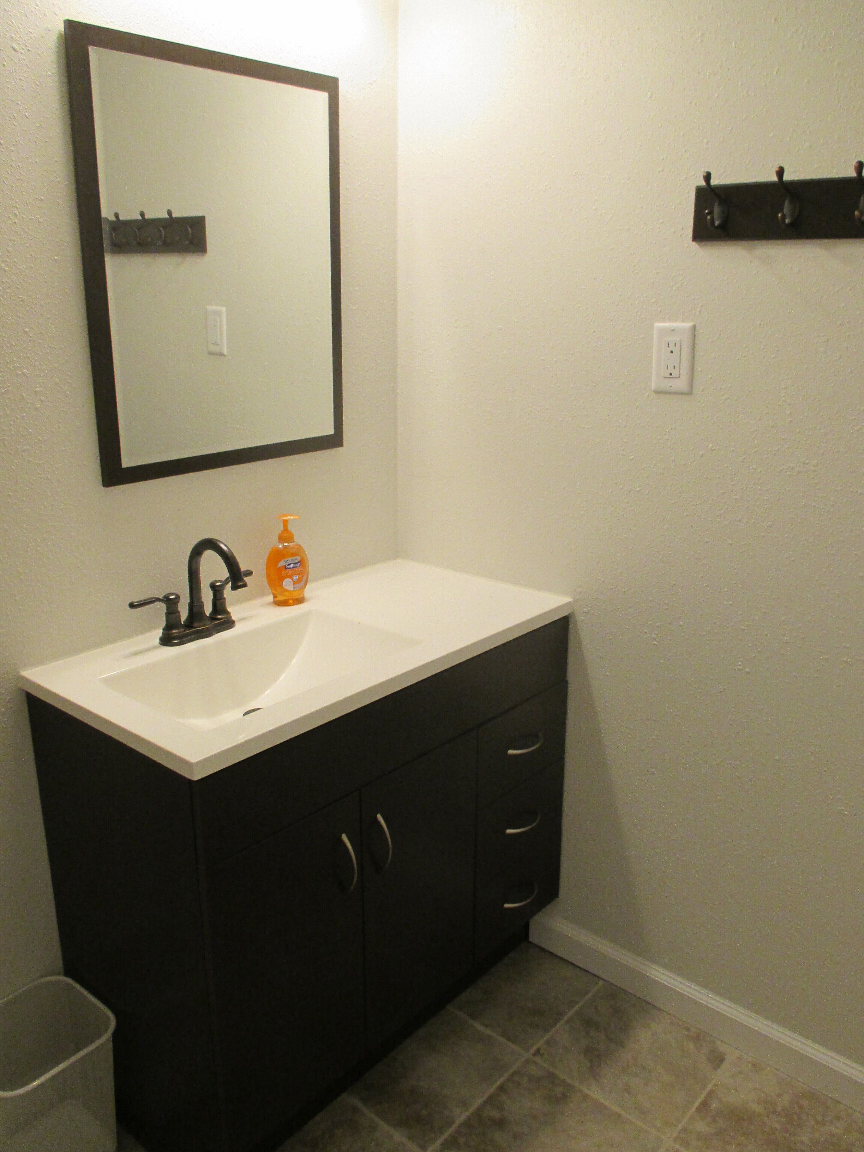 Garage Apartment Sleeps Four