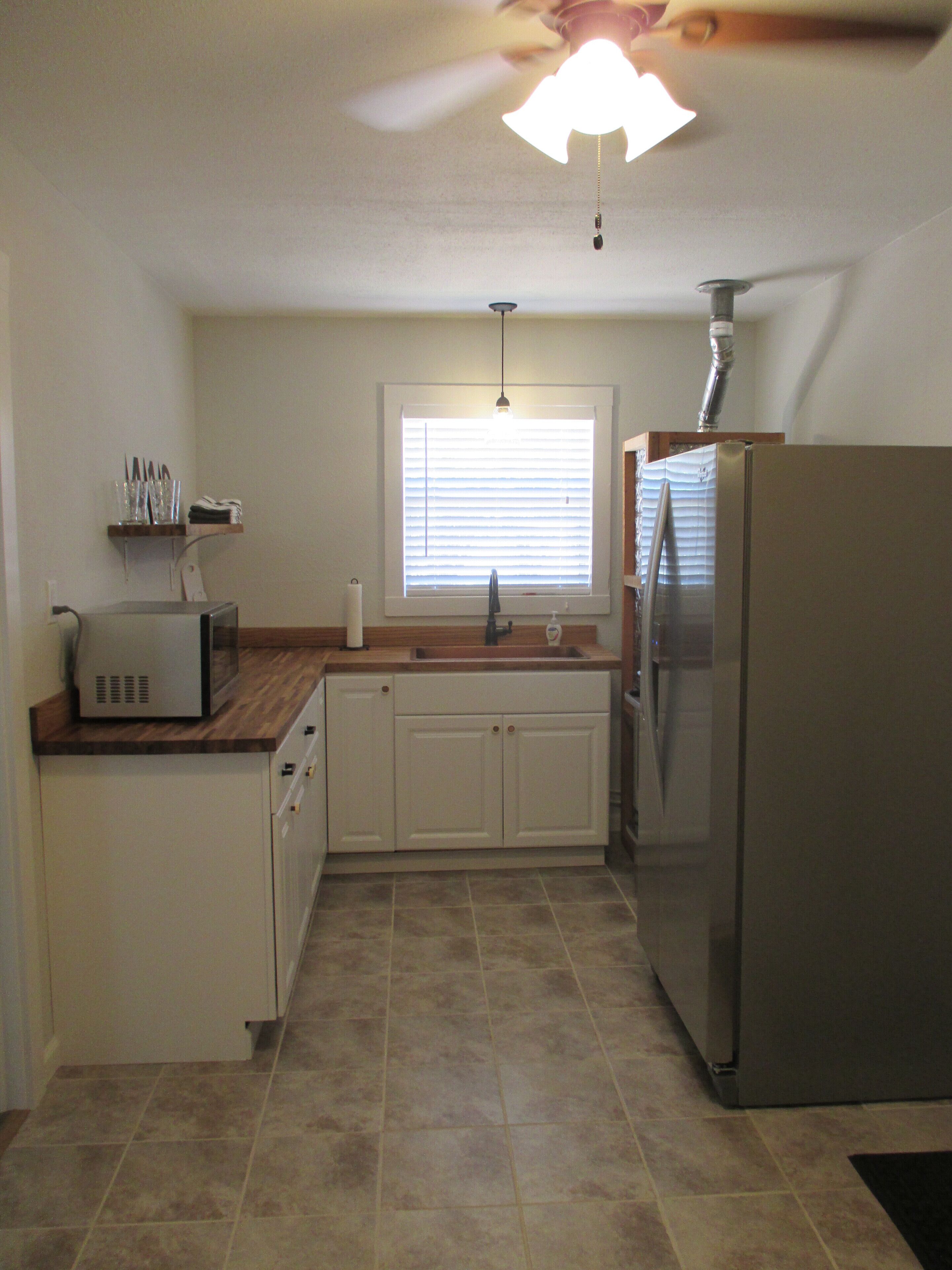 Garage Apartment Sleeps Four