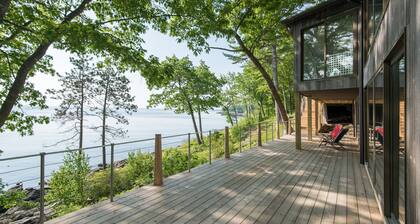 Windows on the Ocean : Penobscot Bay Contemporary