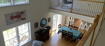 Close to Rockland,  large mid coast home in quiet neighborhood