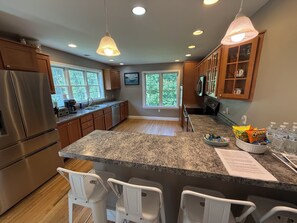 Coffee/tea maker, fridge, microwave, oven - Close to Rockland, large mid coast home in quiet neighborhood (South Thomaston)