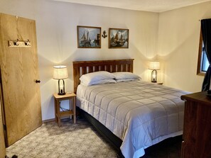 2 多间卧室、熨斗/熨衣板、免费 WiFi、床单