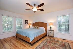4 bedrooms, iron/ironing board, travel crib, free WiFi