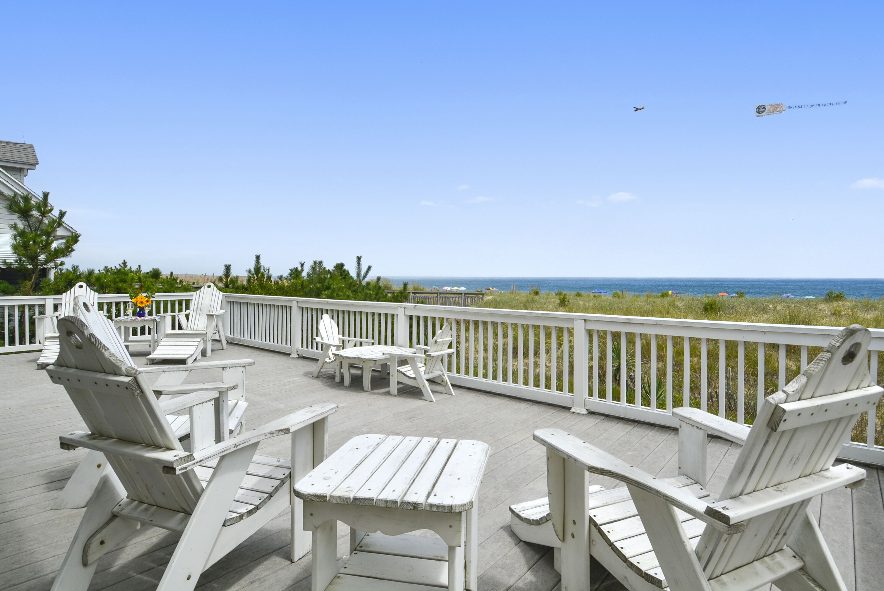 OCEANFRONT Luxury Home, 2 Large Oceanfront Decks, 4 BR w/ 2 Primary Suites!