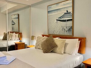 1 多间卧室、熨斗/熨衣板、免费 WiFi、床单