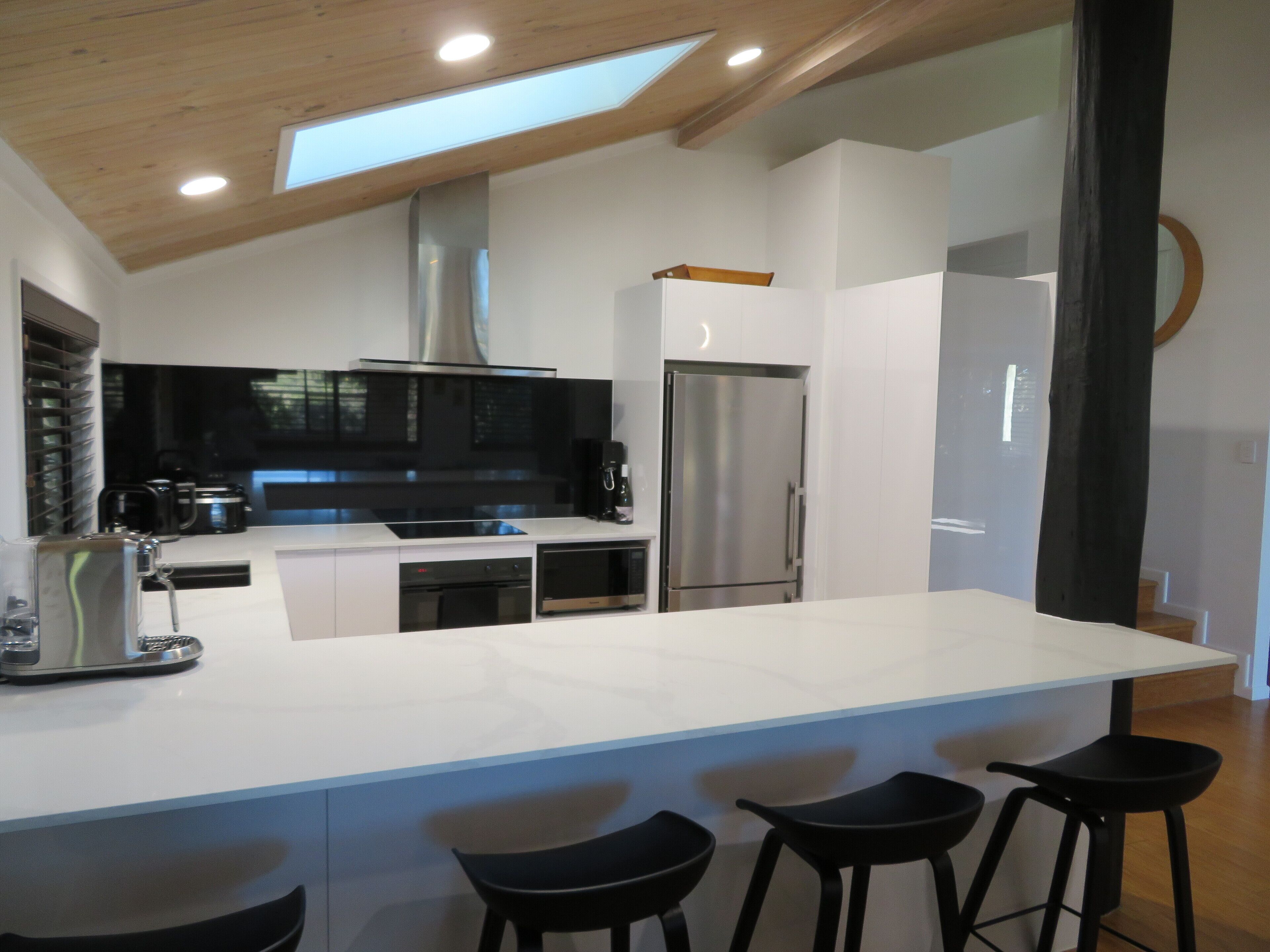 Longboard Beach House - WiFi (unlimited) & Pet Friendly