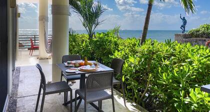 Lujo 2 dormitorios condominio frente al mar con piscina y jacuzzi, tranquilo y elegante