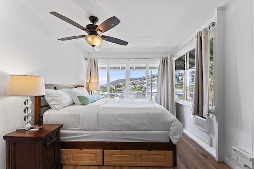 ⭐️Ocean/ CityViews⭐️2VansIncluded⭐️HotTub⭐️6Bath