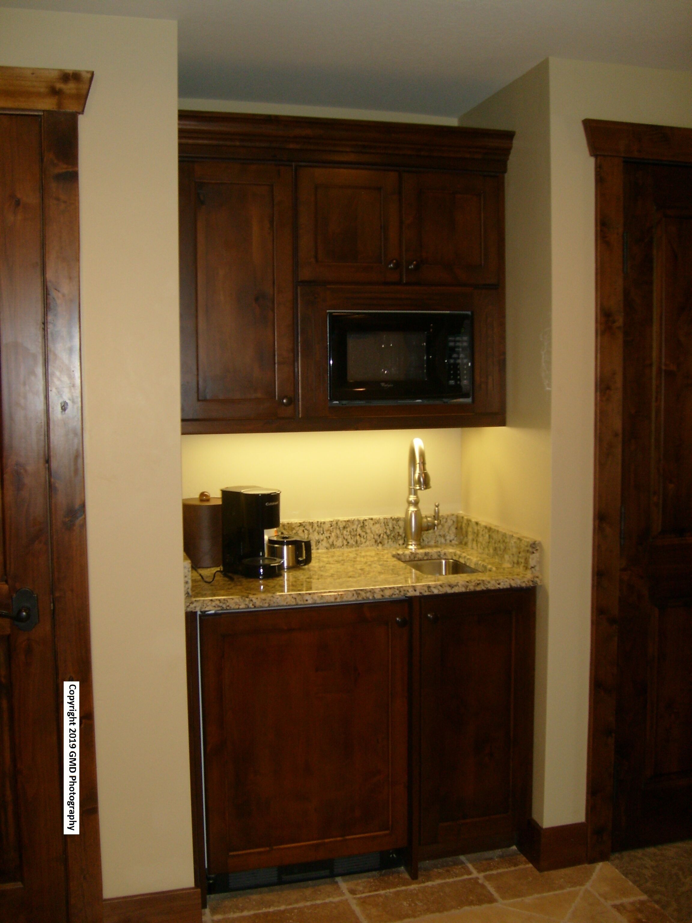 HYATT CENTRIC- Ski In/Out, Sleeps 4