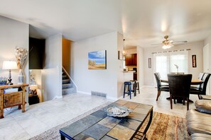 Téléviseur connecté, foyer, Netflix, services de diffusion en continu