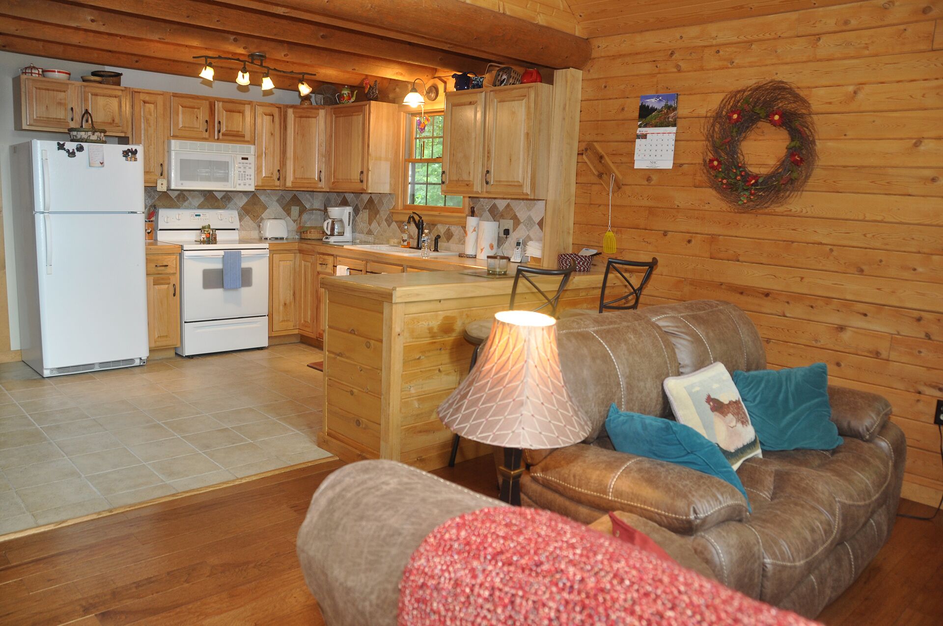 Luxury Log Cabin * Totally Private Gorgeous Mtn View * Pool Table, Darts & more!