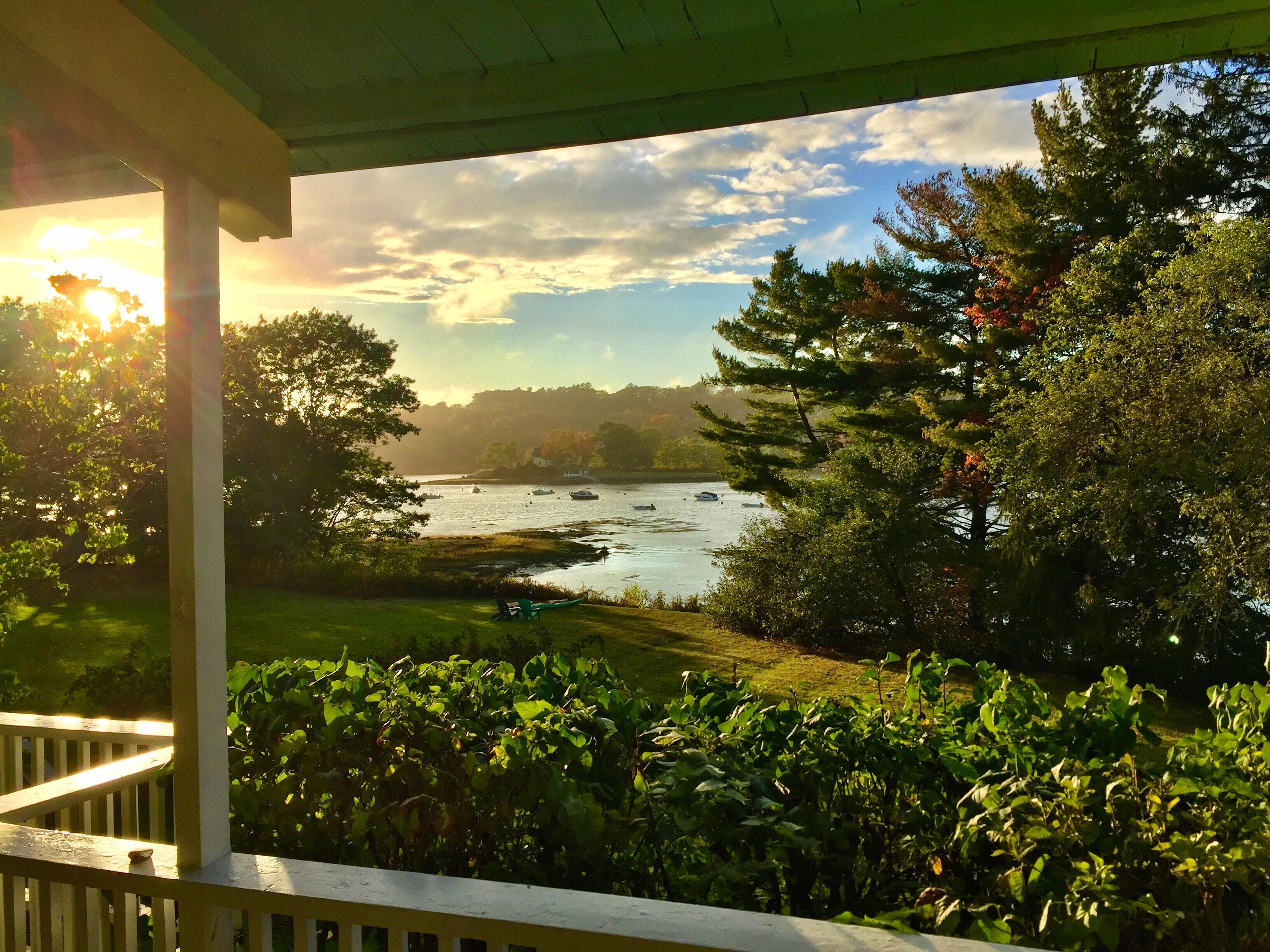Aug 9-16 special! Victorian with Lawn & Beautiful Water Views.