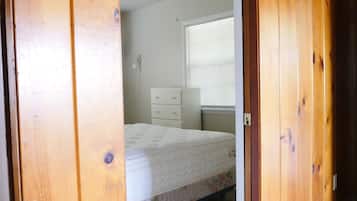 1 bedroom, Internet, bed sheets