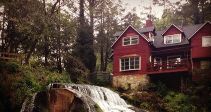 The Cabin at Maggie's Farm on rushing Tucker Creek, trout pond, Blue Ridge Pkwy