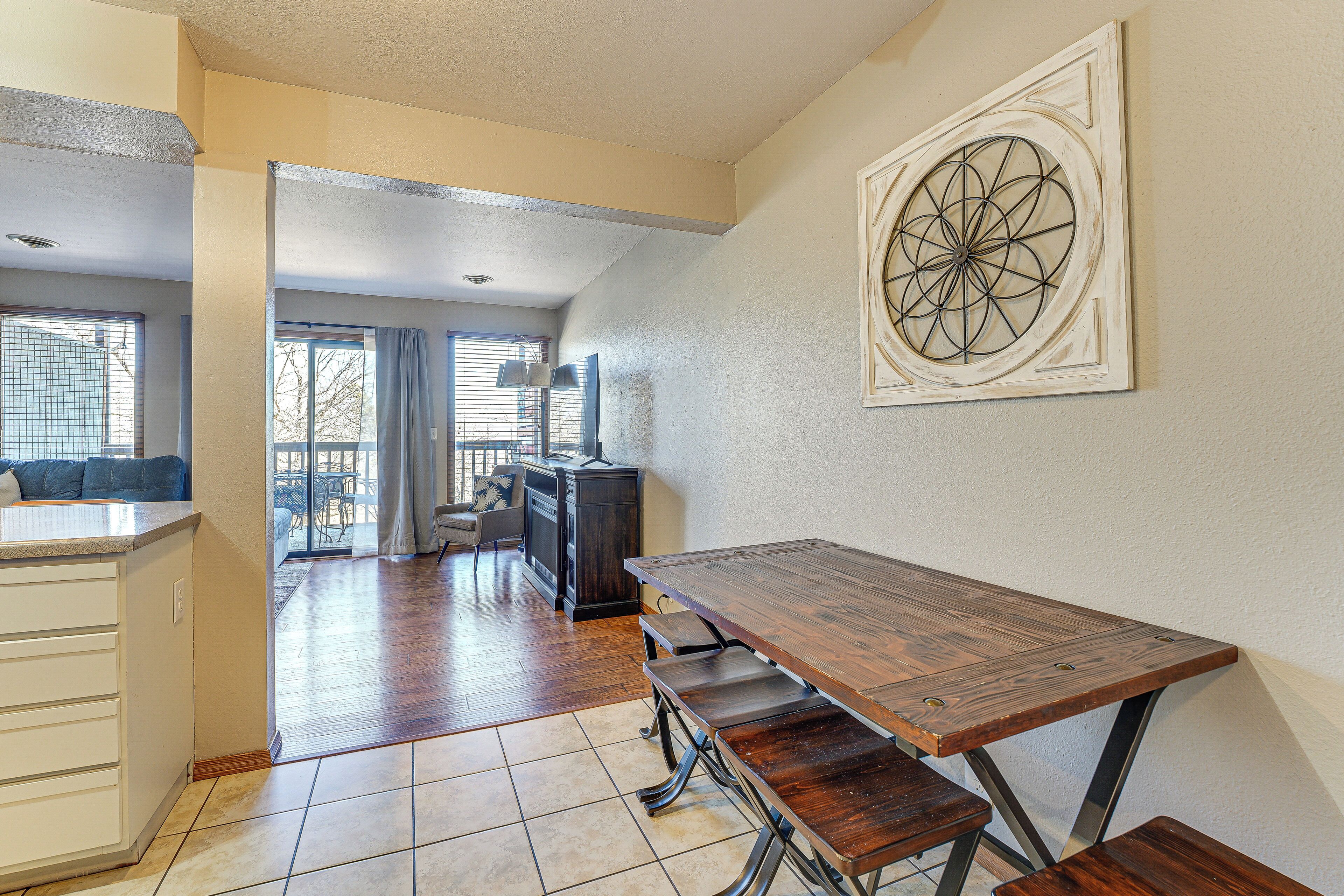 2 Mi To Silver Dollar City: Condo In Branson West - Branson West, MO