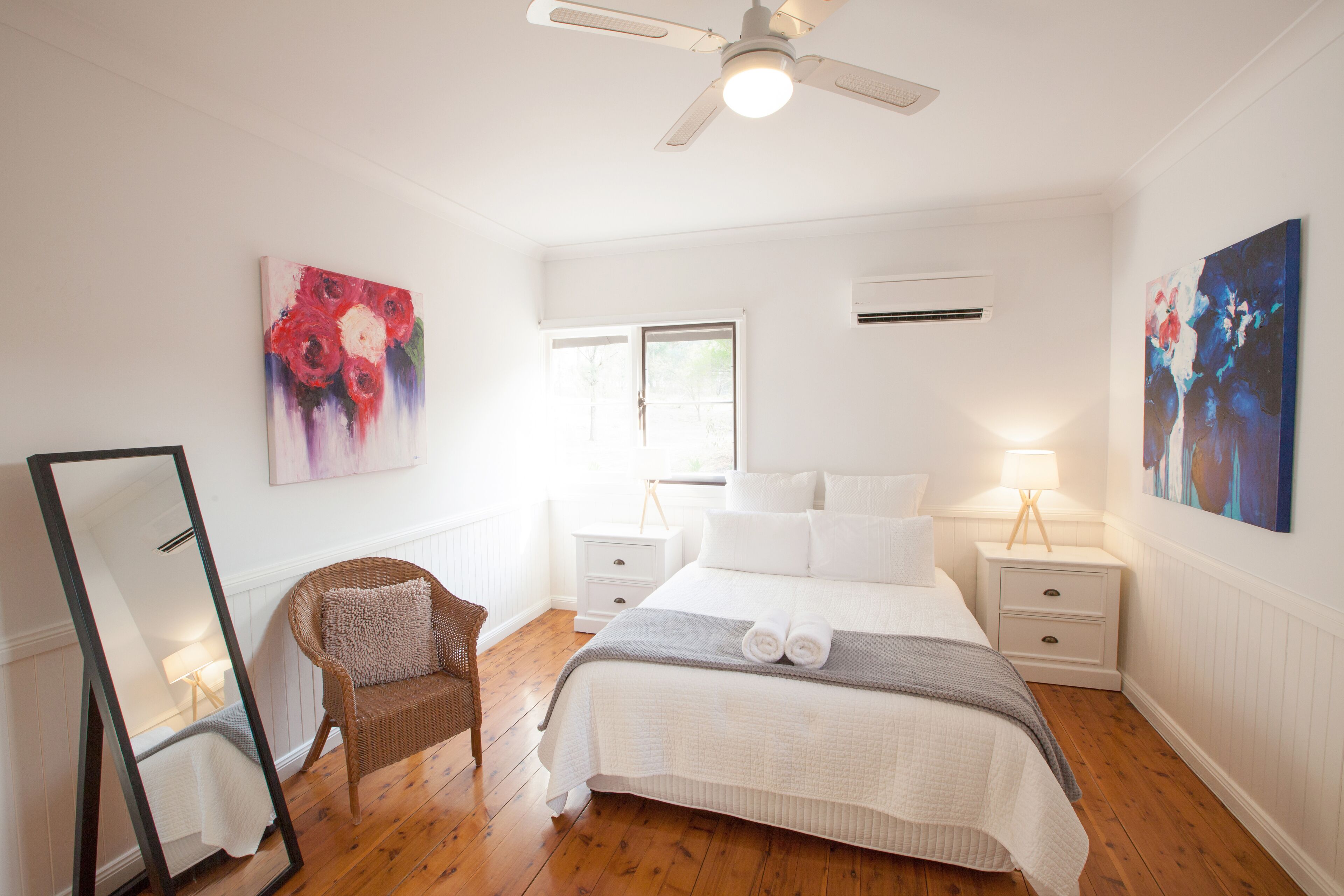 Cosy two bedroom cottage in the centre of Pokolbin — image 11