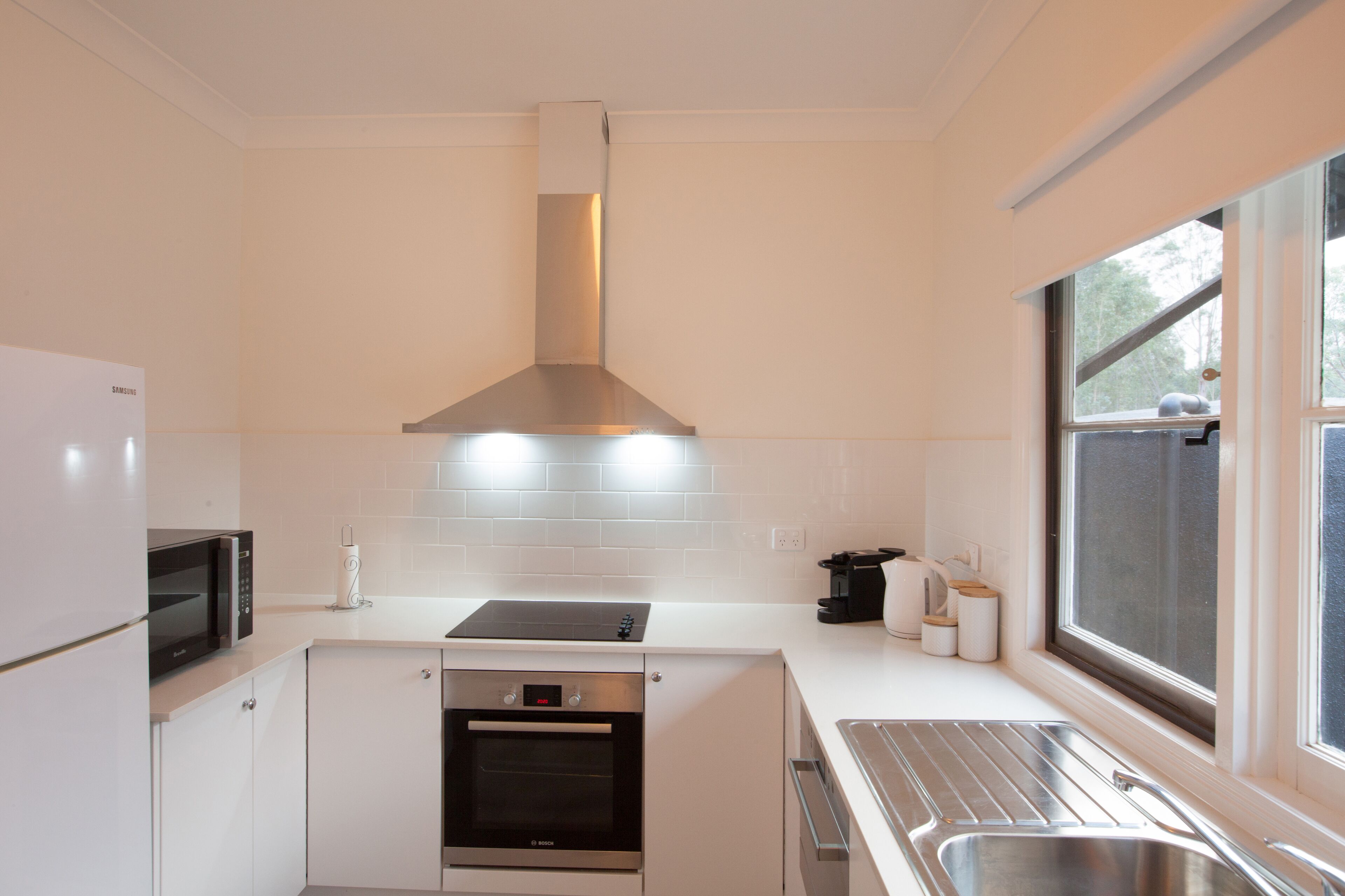 Cosy two bedroom cottage in the centre of Pokolbin — image 13