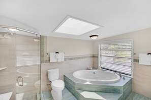 Bathroom - Bayhouse Home with Beach & Open Water Views! Amazing Sunsets! (Key Largo)