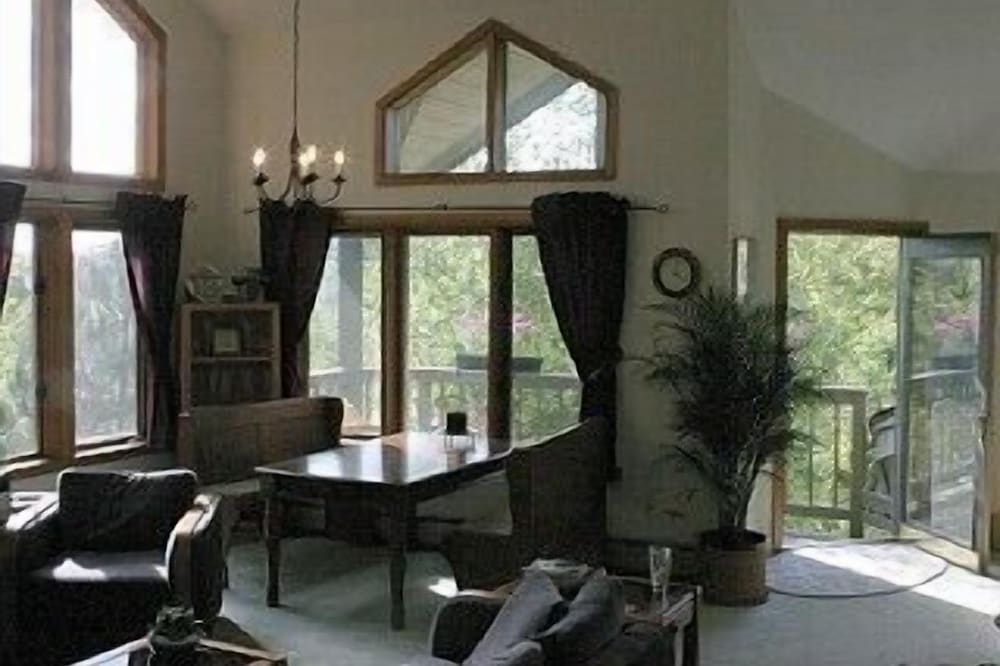 Ski-In/ Ski-Out Townhouse at Bolton Valley