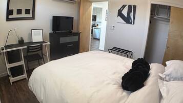 1 chambre, bureau, fer et planche à repasser, Wi-Fi gratuit