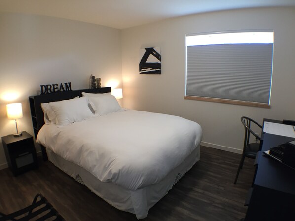 1 habitación, escritorio, tabla de planchar con plancha y wifi gratis 