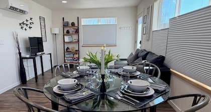 Modern Carriage House in Prospect - America's Coolest Neighborhood