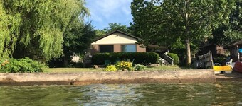 Haus am See (Sandy Pond, Ontariosee)