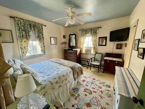 7 chambres, coffres-forts dans les chambres, fer et planche à repasser