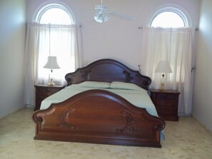 7 bedrooms, iron/ironing board, WiFi, bed sheets - The Best Experience in Luxury Villa in Santo Domingo (Santo Domingo Este)