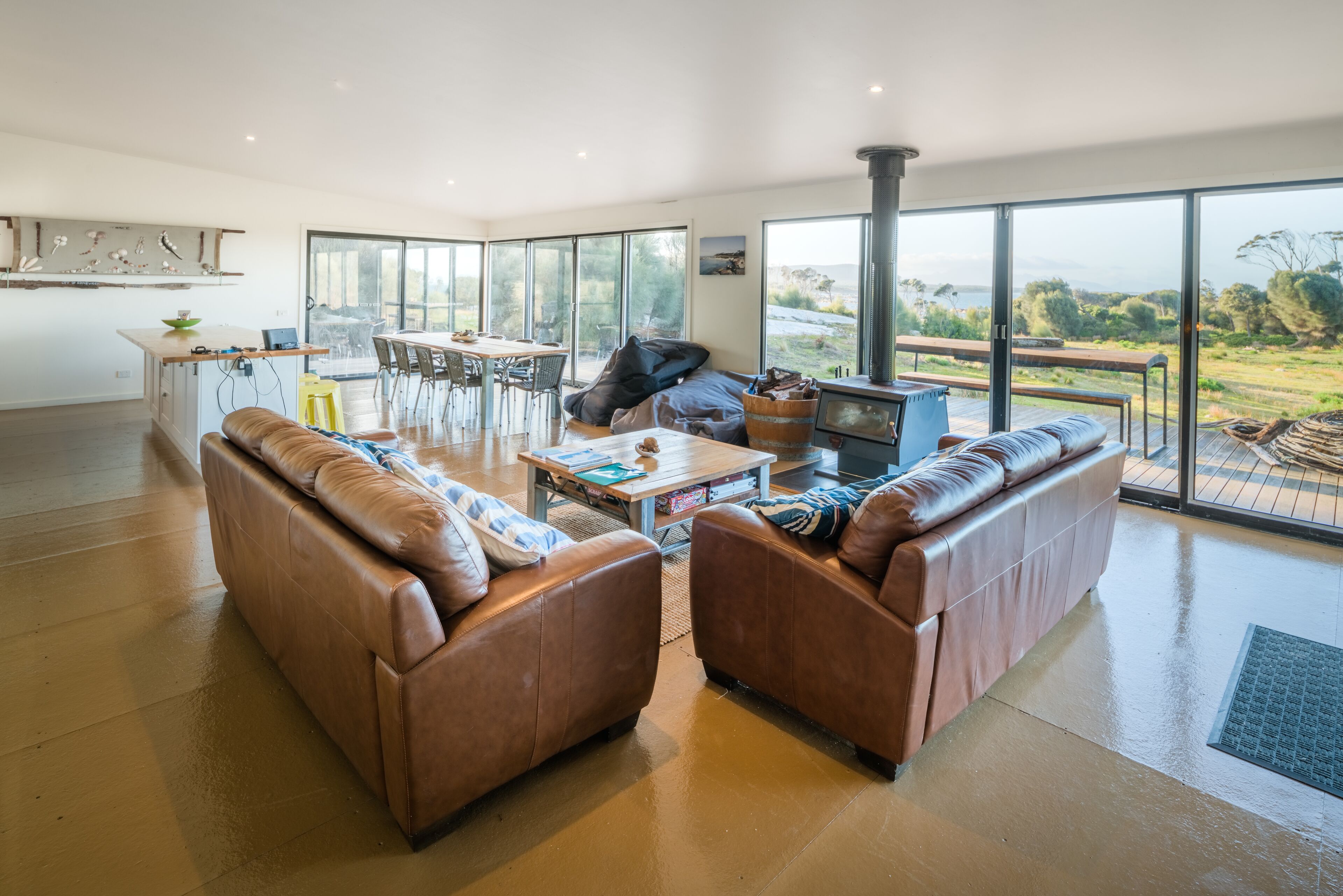 Sawyers Bay Shacks (big shack) — image 9