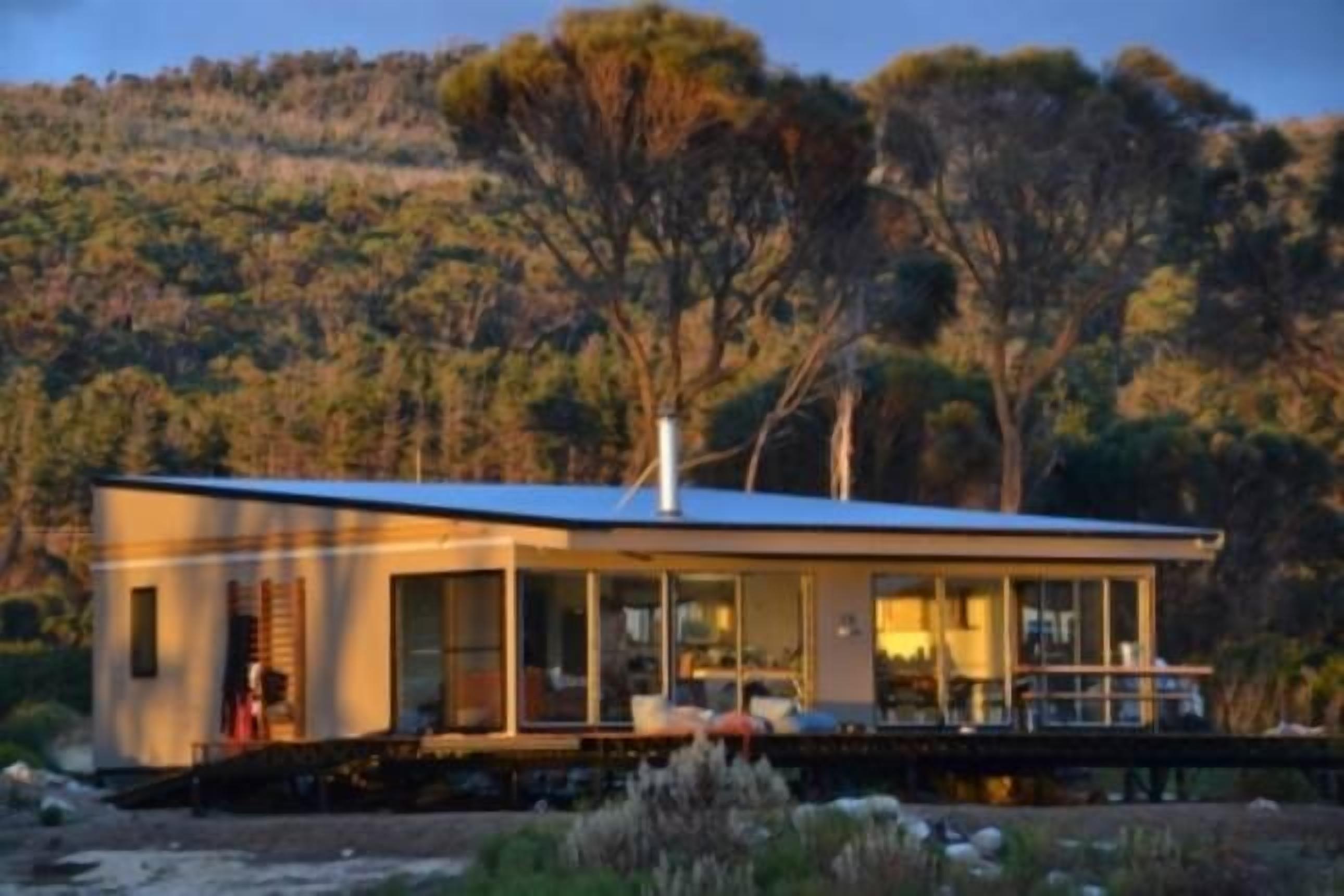 Sawyers Bay Shacks (big shack) — image 19