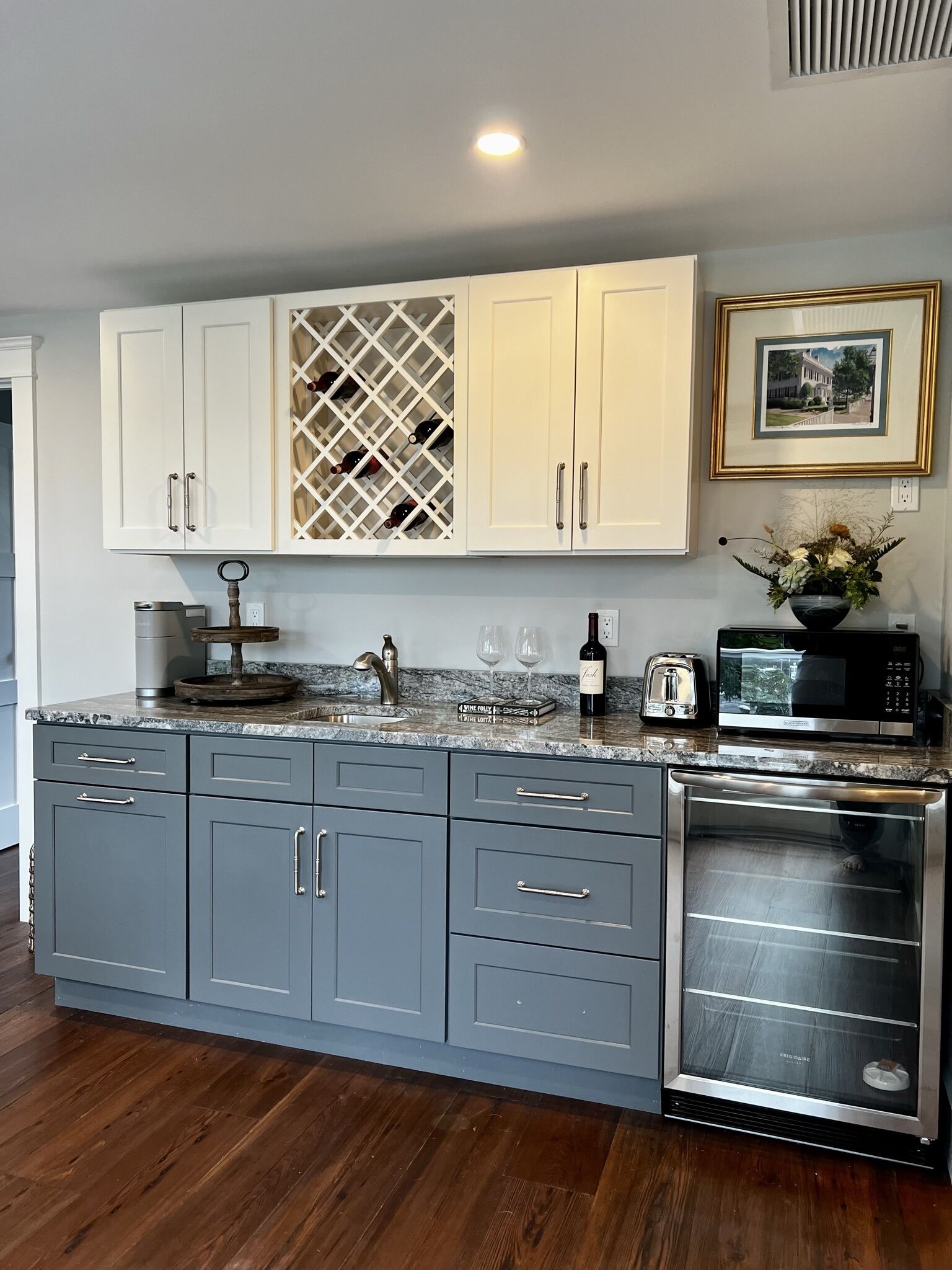 Waterfront Carriage House "The Salty Dog" overlooking the Sakonnet RI