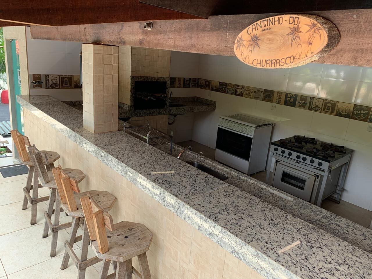 Beautiful farm with leisure, good location, worth checking out!