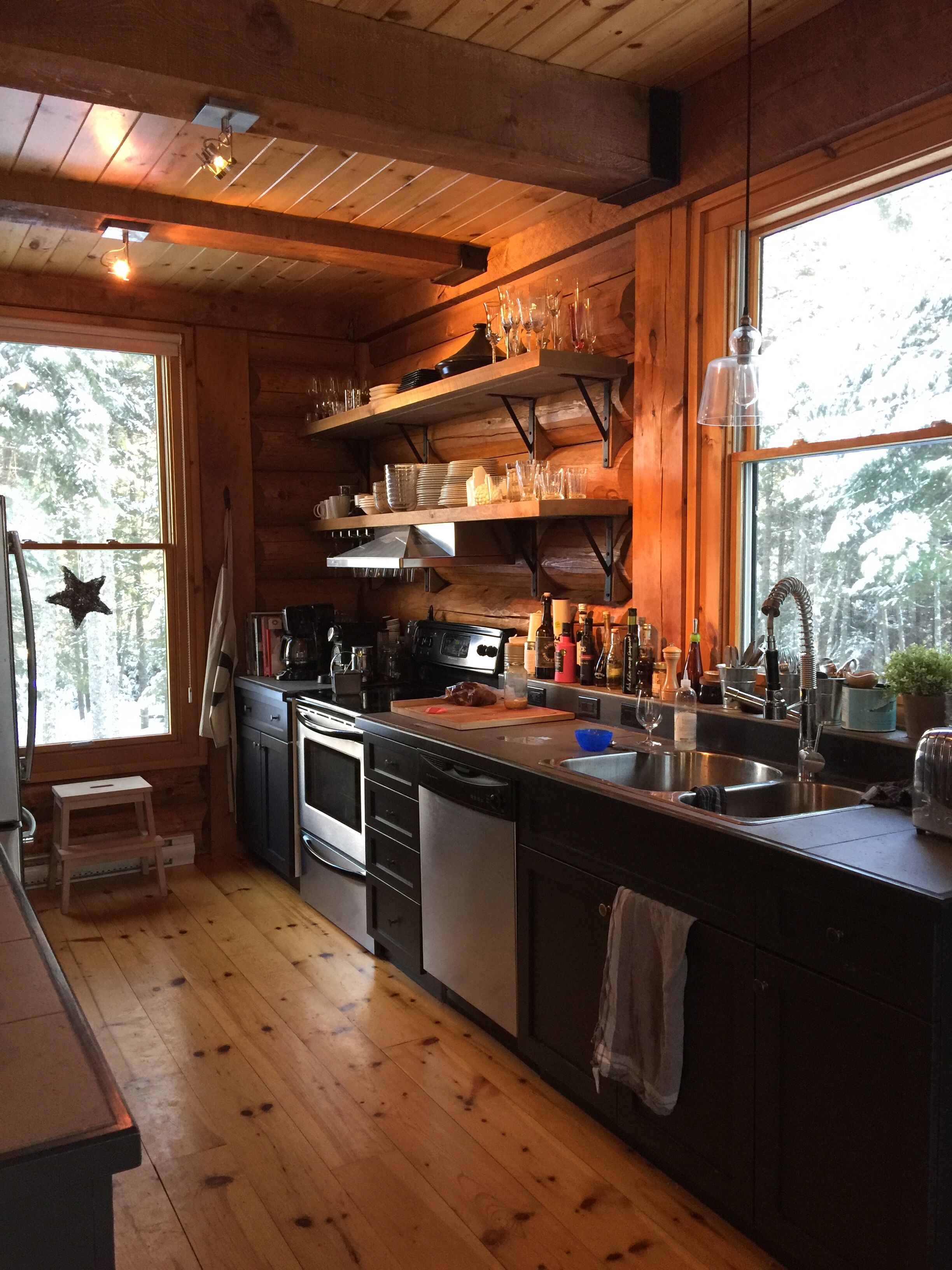 Scandinavian log cottage in Mont-Tremblant, all seasons activities