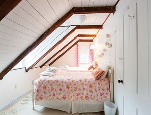 6 chambres, fer et planche à repasser, Wi-Fi gratuit, draps fournis