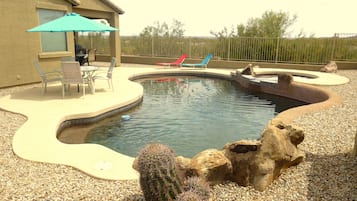 Ulkouima-allas, lämmitetty uima-allas