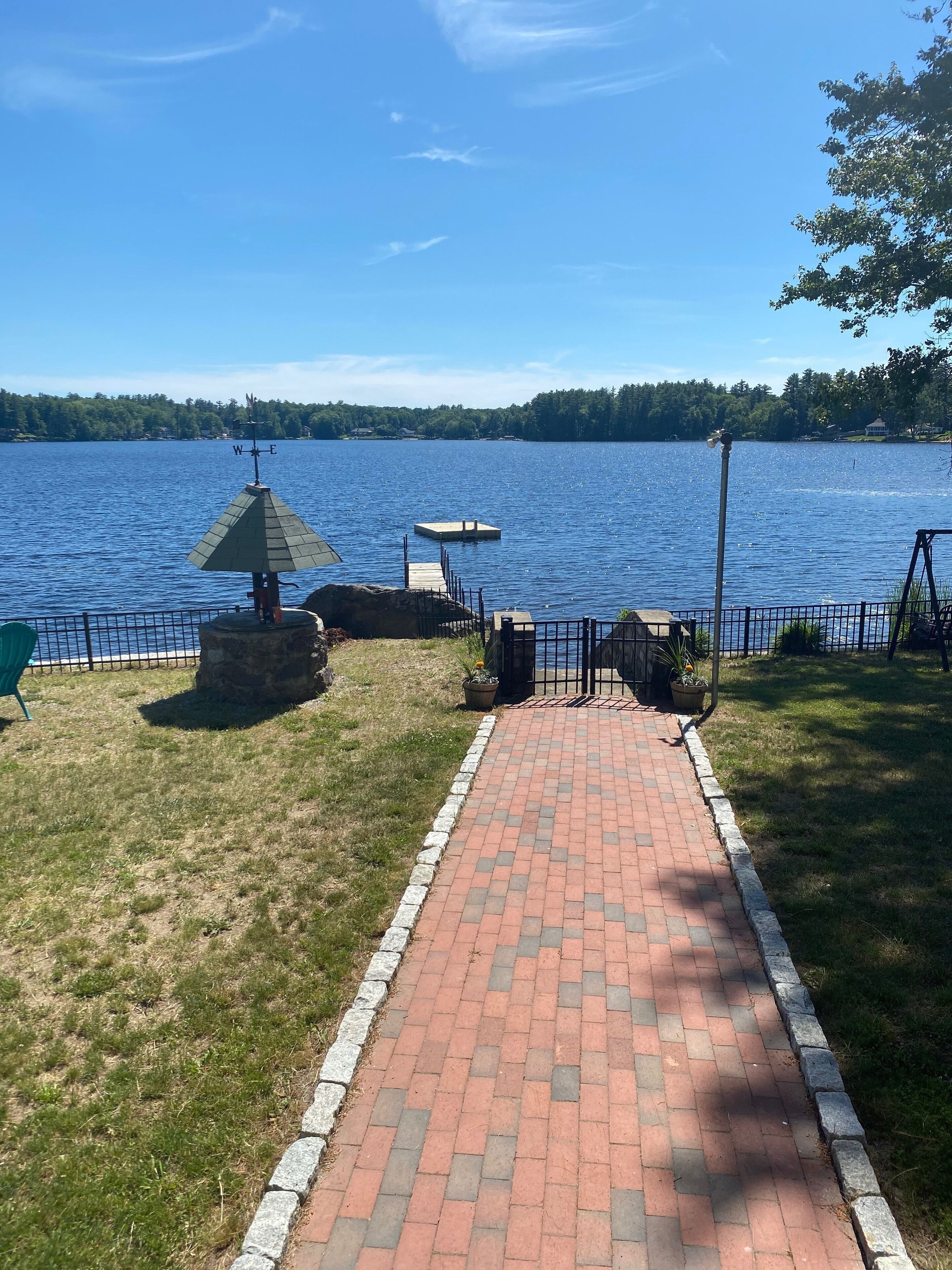Waterfront, family oriented, large families get together 'Heaven here on earth'