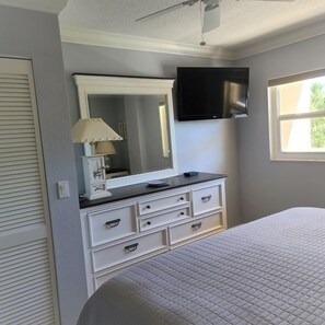 Bedroom3 - Beachcomber unit 205 (Longboat Key)