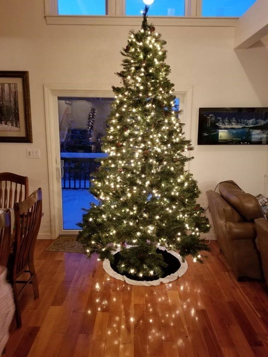 Available Christmas week! - getaway close to valley attractions and ski resorts.