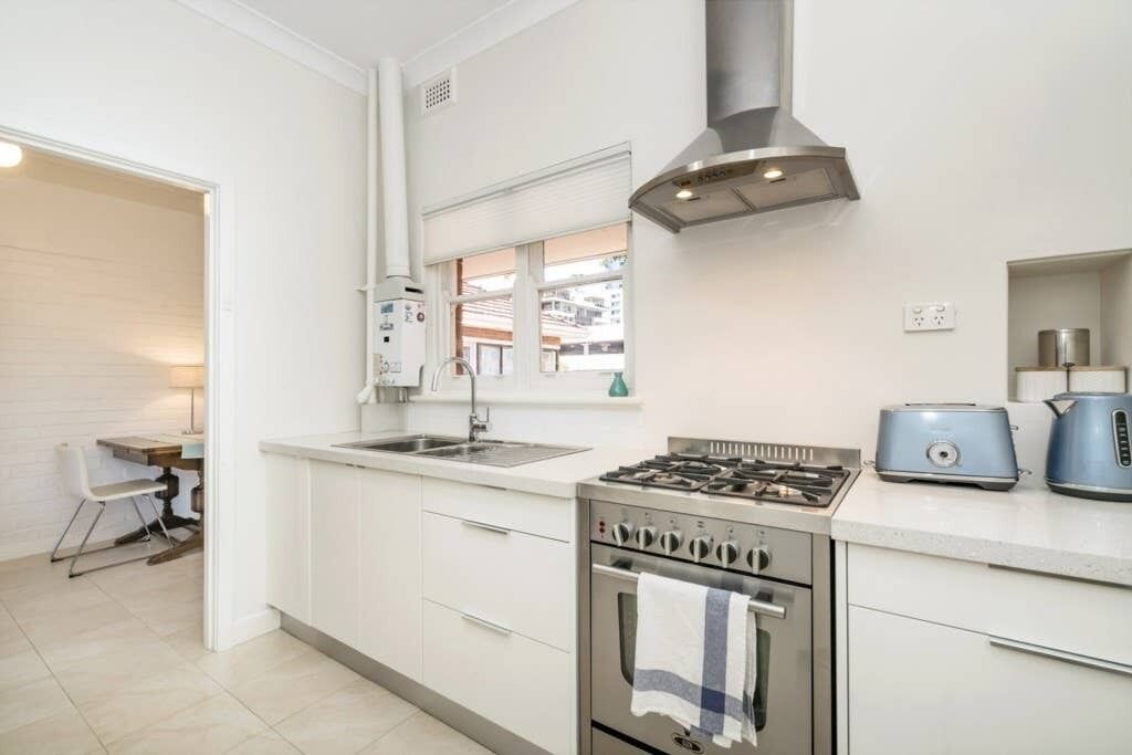 30 Terrace Rd Light Bright one bedroom River View