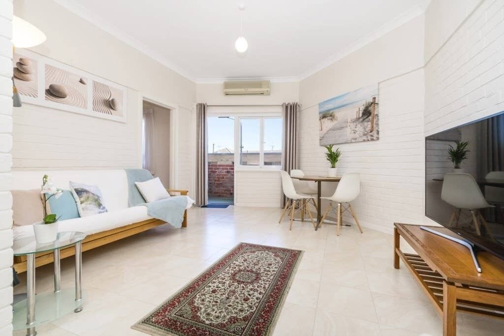 30 Terrace Rd Light Bright one bedroom River View