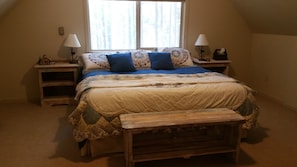 4 bedrooms, free WiFi, bed sheets