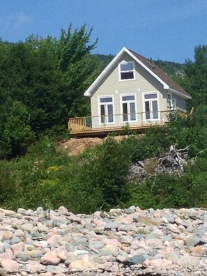 Exterior - Spectacular Beach House on the Ocean- Peaceful (Cape Dauphin)