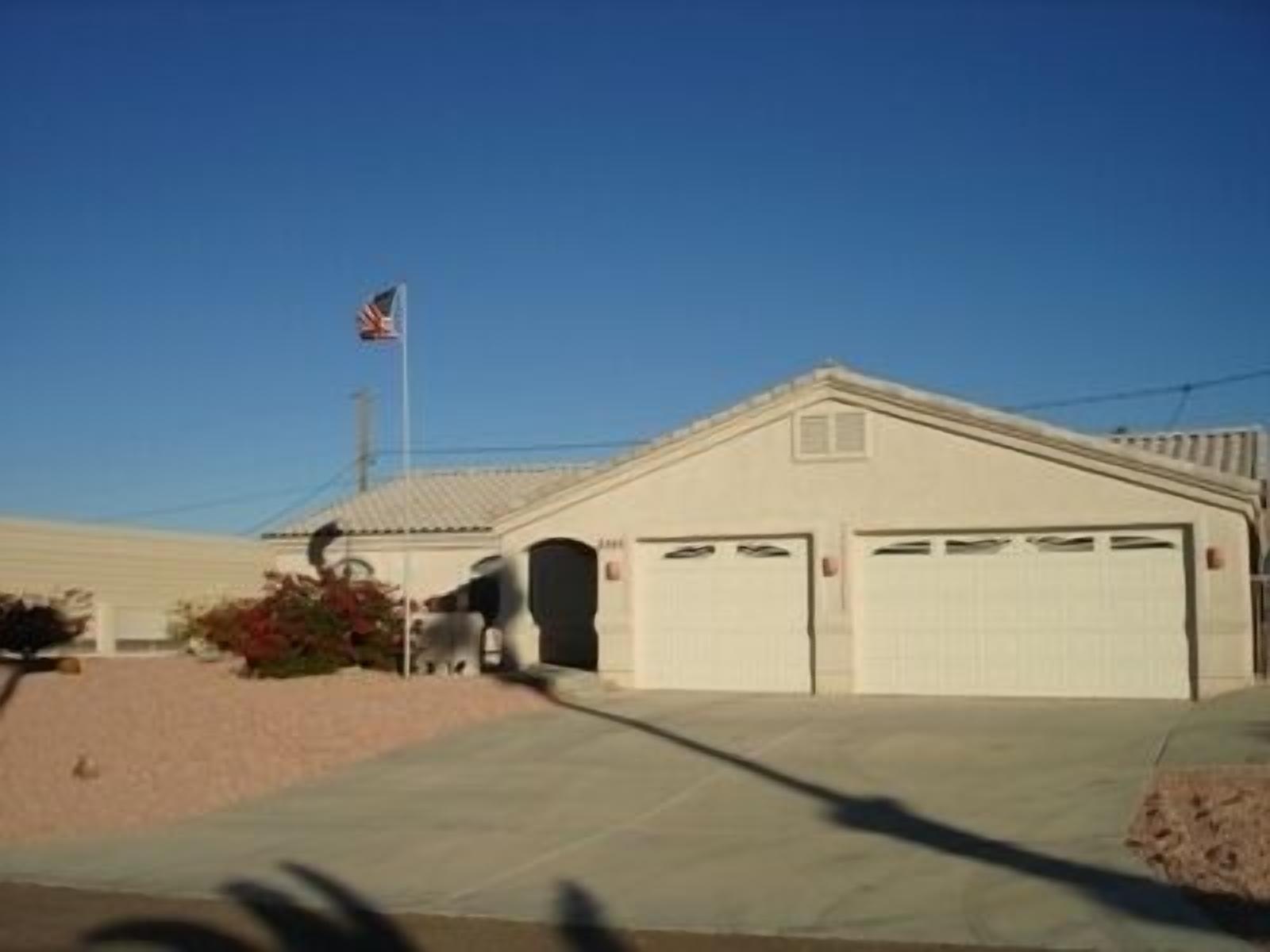 Very clean, fully furnished/equipped, nicely decorated, 3 bdrm, 2 bath, RV pad