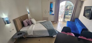 1 bedroom, in-room safe, bed sheets