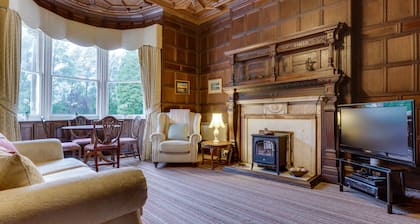 Orton Hall, Royalist Suite