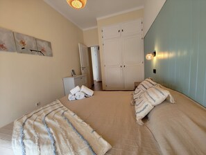 1 soverom, safe på rommet, strykejern/-brett og wi-fi